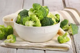 炒菜前，这5种蔬菜必须焯水，为了家人再懒也别省这一步图片