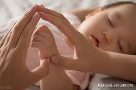 0-7岁婴幼儿身高体重对照表，家长请自查图片