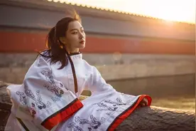 《欲罢不能》图片