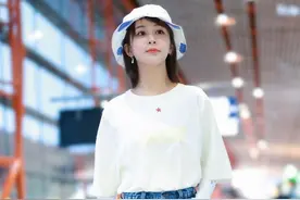 黑白灰已经失宠了，今年这5款“糖果色”才最吃香！清爽又洋气图片