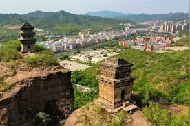 探访河北省承德市神秘的双塔山，这地方真神奇图片