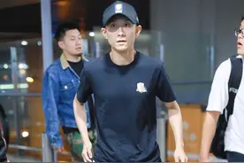 张一山瘦成麻杆依旧痞帅但显憔悴，剃光头演韦小宝能否超越陈小春图片