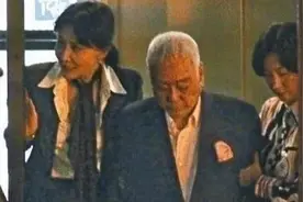 简剑勋多年后有无后悔，与其儿子许晋亨娶李嘉欣，不如成全刘嘉玲图片