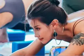 有这样的美女教练，你愿意天天去健身房吗？图片