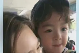 《三十而已》许子言扮演者陈天雨生活照曝光，妈妈颜值堪比女星图片