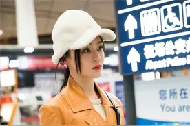 33岁袁姗姗“装嫩”成功，丸子头天真可爱，还拉高了整体颜值！图片