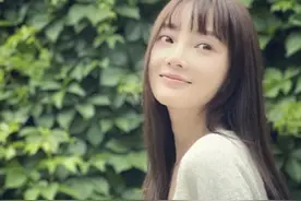 李小璐晒繁花照自诩花仙子 侧面否认直播遭封杀图片