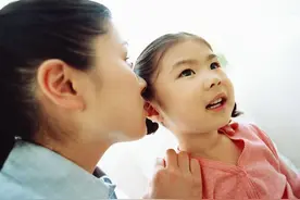邻居小孩来我家三次之后，婆婆说“隔壁小孩再来，不要开门了”图片