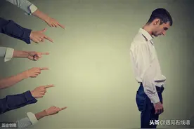 被排挤打压？3招，逃出“俄罗斯套娃”现象，远离职场“冷暴力”图片