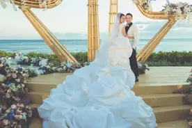 盘点在海边举行婚礼的明星，佟丽娅大溪地浪漫无边，无与伦比图片
