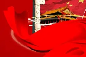 万物同祝祖国生日—与日月同辉祖国万岁图片