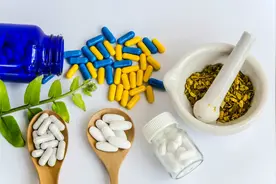 药店人谨记：20种不可同服的中西药组合图片