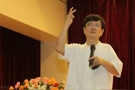郑强教授怒批高校怪象：空姐要有研究生专业，除了中国谁还做得出图片