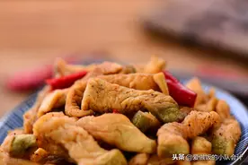 明日小雪，记得腌菜别忘了，介绍3款腌菜，顺季而食不忘老规矩图片