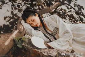 高考语文备考攻略：如何分析现代诗歌的内容图片