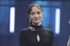 张韶涵是一位很励志的歌手图片