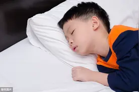 孩子打呼噜，你该怎么办？图片