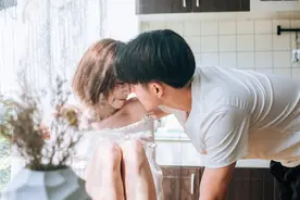 小说：辞职后，我暗恋4年的副总裁来表白了图片