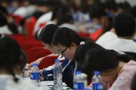 刚刚！福建省2020公务员考试笔试成绩公布图片