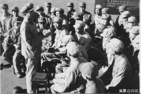 海战英雄当大队长，研究快艇战法：不能像苏军一拥而上，射雷就跑图片