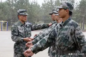 在部队，新兵遇事最有水平的处理方法，值得深思图片