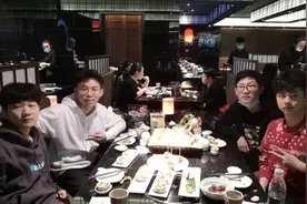 保研北大！四川"明星"学霸宿舍：4人集体深造，1人长相神似林俊杰！图片