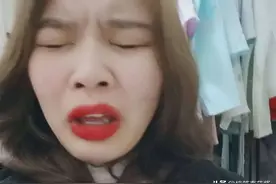 奉劝大家自拍时千万不要打喷嚏，不然哈哈哈哈哈哈，笑死我了！图片