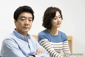 三位中年女人的真心话：夫妻到中年，最好别分开睡图片