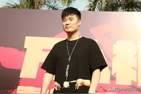 官媒解答《艺人自律办法》，疑似陈赫黄龄跳出圈，黄海波再次套牢图片