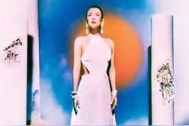 章子怡真顶流女王！戴5亿奢华珠宝登顶级大刊，女娲娘娘霸气绝杀图片
