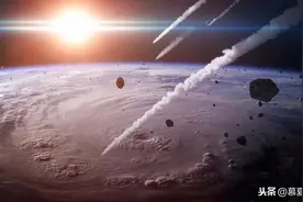一个巨大黑洞正向太阳系靠近，逃离地球将是人类唯一选择图片
