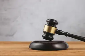女子和男友分手后被对方母亲起诉要求还款6万，法院这么判图片