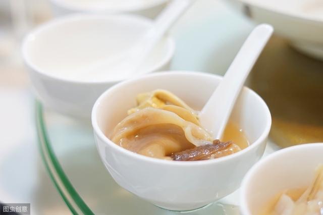 花胶煲鸡下奶吗 2026年花胶煲鸡下奶吗能吃吗