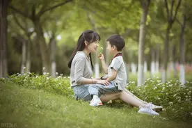 宝贝，妈妈庆幸你是一个男孩，因为你不用经历做女孩的那些苦图片