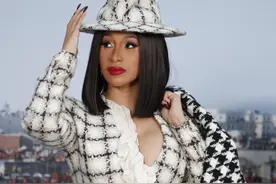 卡姐Cardi B直播声援中国，直呼中国防御措施做得好图片