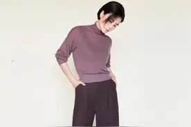 51岁王菲最新代言曝光，针织衫凸显高级感，怪不得老谢死心塌地图片