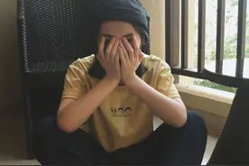 会穿又会拍！张子枫妹妹可爱搞怪，镜头感无敌图片