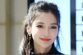 夏季不再披头散发了，今年流行这3种“半扎发”，减龄清爽显脸小图片