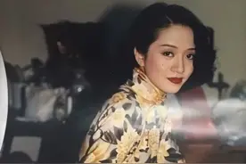 梅艳芳奇装异服让人怀念，旗袍装风华绝代，她是不可复制的经典图片