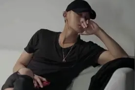 黄子韬想谈恋爱的原因找到了，与鹿晗频繁同框，被好兄弟的糖齁到图片