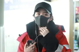 同为欧阳家的宝贝女儿，为何偏偏“火”了欧阳娜娜？图片