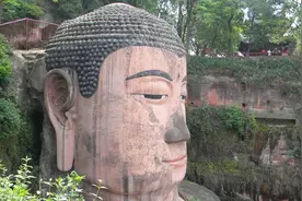 佛学：千年不倒的乐山大佛，古人的工匠精神可谓神来之笔图片