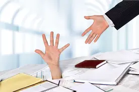 再小的公司，都会有江湖图片