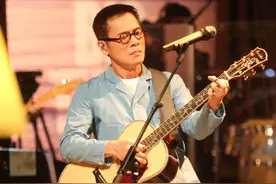 5分钟写10首的神曲越来越流行，难道罗大佑也无法逾越光阴的鸿沟图片