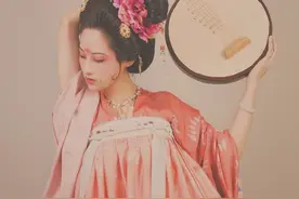 诗仙李太白在山东写的一首记梦诗，狂放飘逸的经典，值得背诵图片