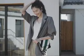 春天穿啥鞋时髦？学刘雯宋慧乔穿双厚底运动鞋吧，时尚百搭不累脚图片