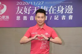 陶喆真不显老，现身音乐会穿搭阳光又帅气，完全不像50多岁的人图片