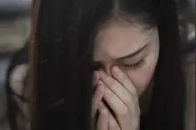 世间的一些恶，是从你妥协开始的，不做老好人图片