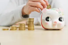 宝贝存钱罐：一个专属于孩子的存钱罐图片