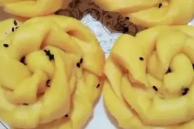 妈妈的手艺-南瓜花卷，这样做既好看漂亮又蓬松美味，小朋友最爱图片